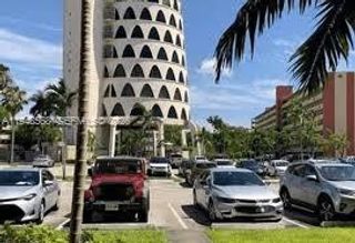 1700 NE 191st St 202, Miami, FL 33179