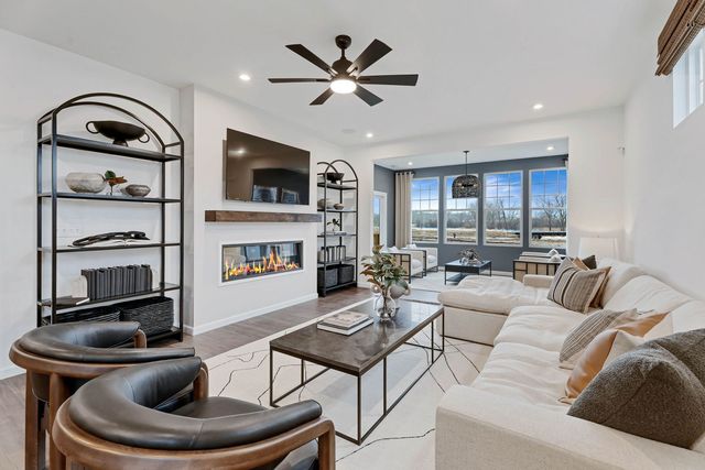 6220 Links Drive 01001, Woodridge, IL 60517