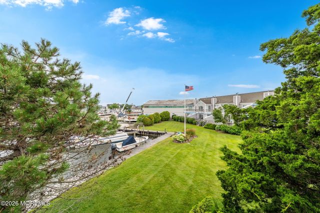 63 Bay Point Harbour 63, Point Pleasant, NJ 08742