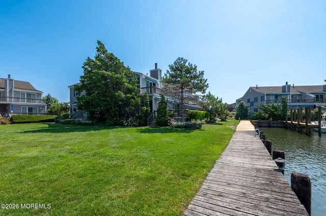 63 Bay Point Harbour 63, Point Pleasant, NJ 08742
