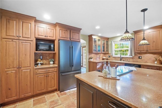3888 Frostwood Drive, Beavercreek, OH 45430