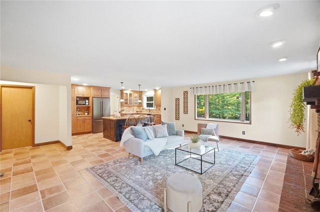 3888 Frostwood Drive, Beavercreek, OH 45430