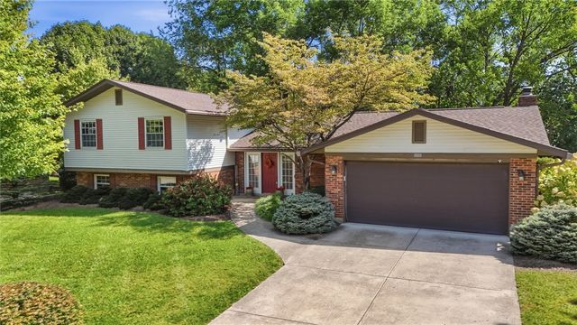 3888 Frostwood Drive, Beavercreek, OH 45430