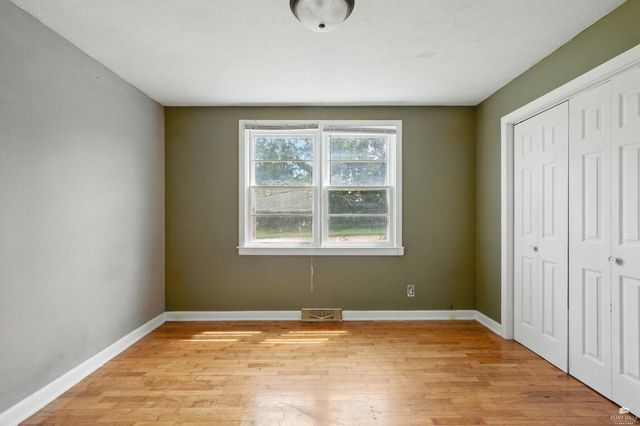 1729 Casement Road, Manhattan, KS 66502