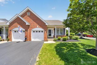 71 Burholme Drive, Hamilton, NJ 08691