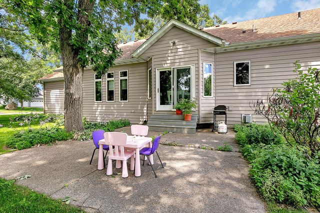 516 16th Street N, Sartell, MN 56377