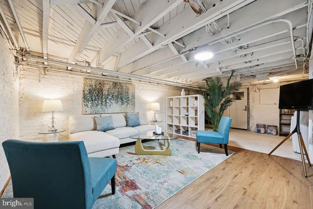 606 NW HAMILTON ST NW, Washington, DC 20011