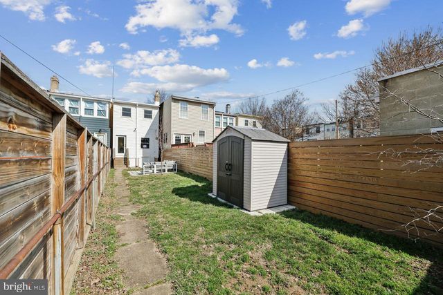 606 NW HAMILTON ST NW, Washington, DC 20011