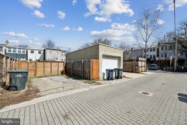 606 NW HAMILTON ST NW, Washington, DC 20011