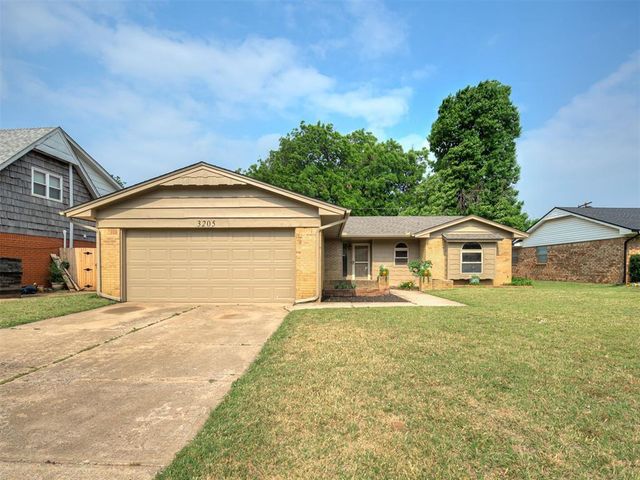 3205 N Shannon Avenue, Bethany, OK 73008