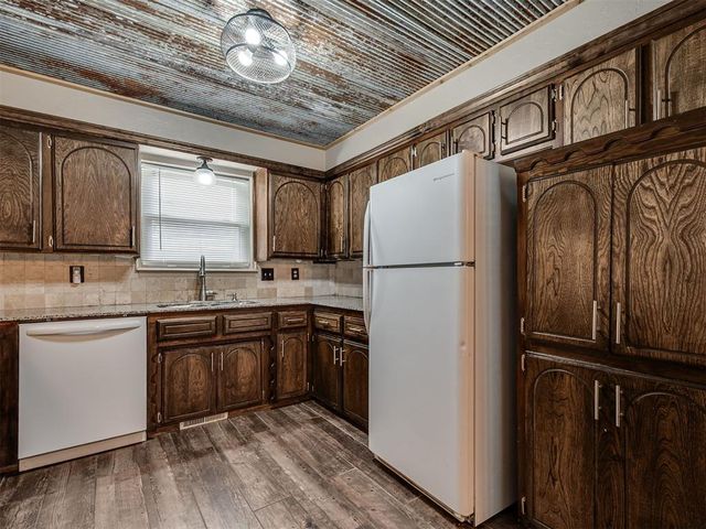 3205 N Shannon Avenue, Bethany, OK 73008