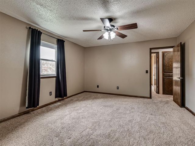3205 N Shannon Avenue, Bethany, OK 73008