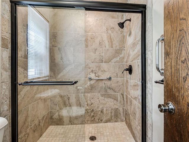3205 N Shannon Avenue, Bethany, OK 73008