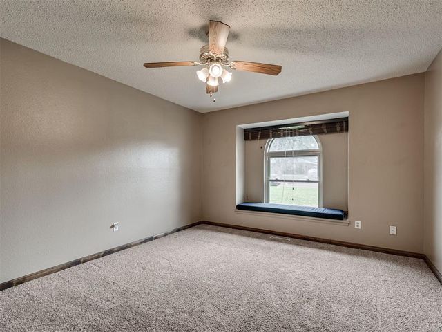 3205 N Shannon Avenue, Bethany, OK 73008