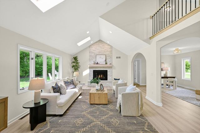 15635 Brojan DRIVE, Elm Grove, WI 53122