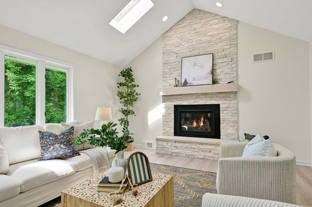 15635 Brojan DRIVE, Elm Grove, WI 53122