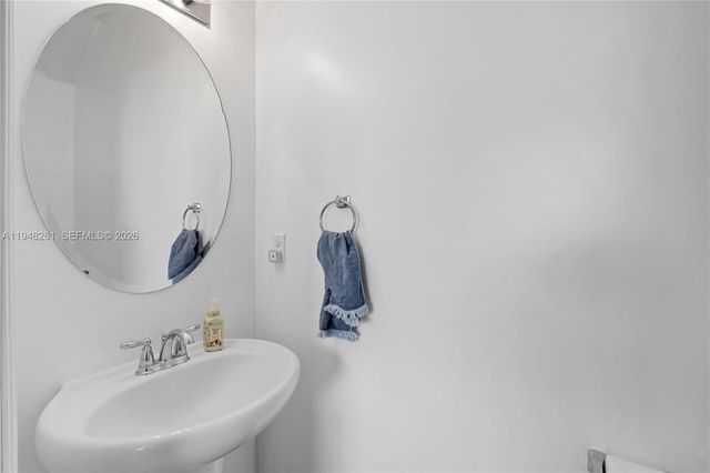 151 SE 22nd Ave, Homestead, FL 33033