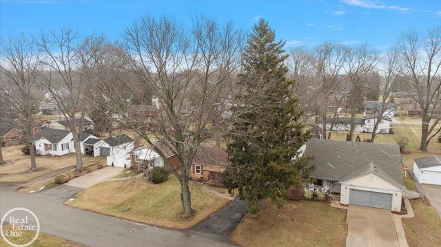 45252 Platt Street, Utica, MI 48317