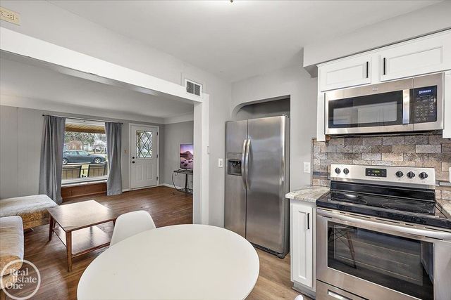 45252 Platt Street, Utica, MI 48317