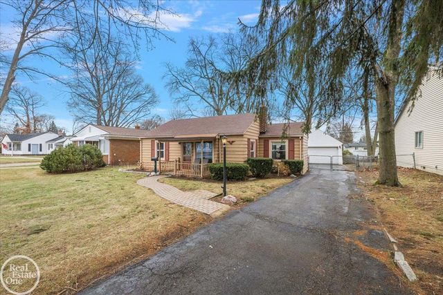 45252 Platt Street, Utica, MI 48317