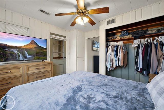 45252 Platt Street, Utica, MI 48317