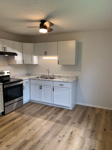 3920 W 13th Street, Davenport, IA 52804