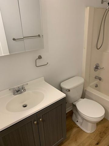 3920 W 13th Street, Davenport, IA 52804