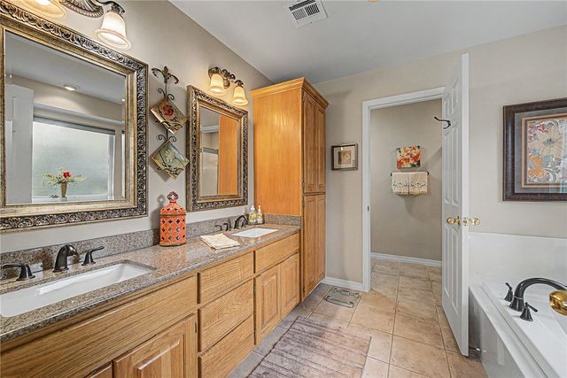 3 Kirk Lane, Bella Vista, AR 72715