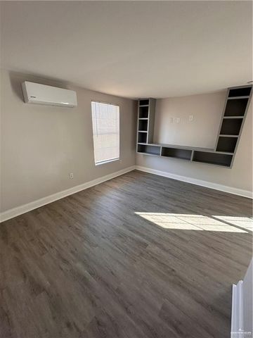 2804 Buena Vida Street, Mission, TX 78574