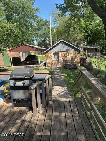 910 S McGregor Street, Carthage, MO 64836