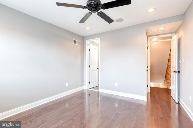 800 S CURLEY ST, Baltimore, MD 21224