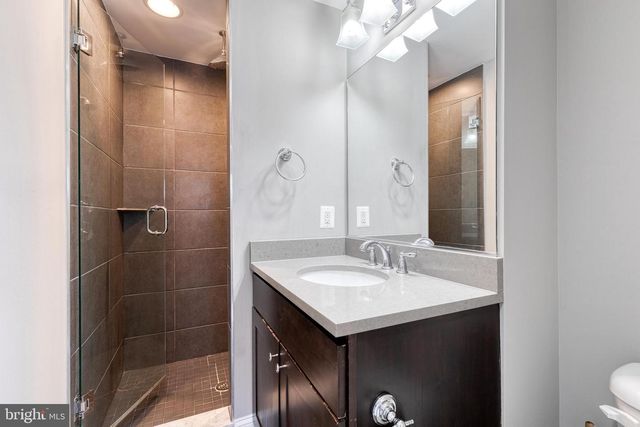 800 S CURLEY ST, Baltimore, MD 21224