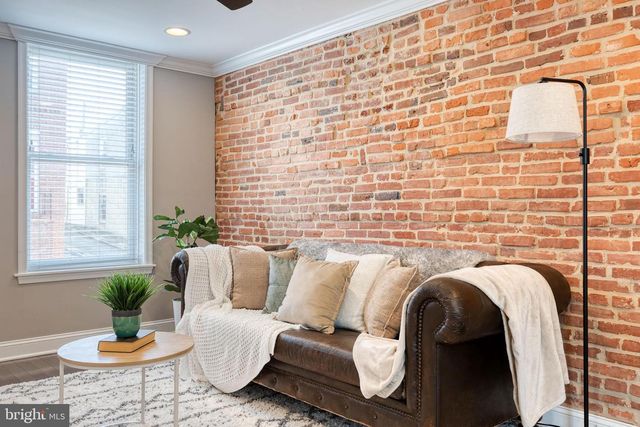 800 S CURLEY ST, Baltimore, MD 21224