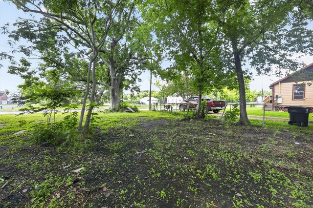 5541 Crane Street, Houston, TX 77026