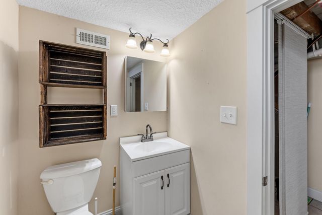 1705 Lafond Avenue, Saint Paul, MN 55104