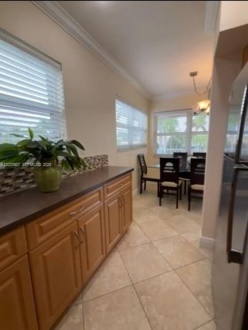 500 Layne Blvd 20, Hallandale Beach, FL 33009
