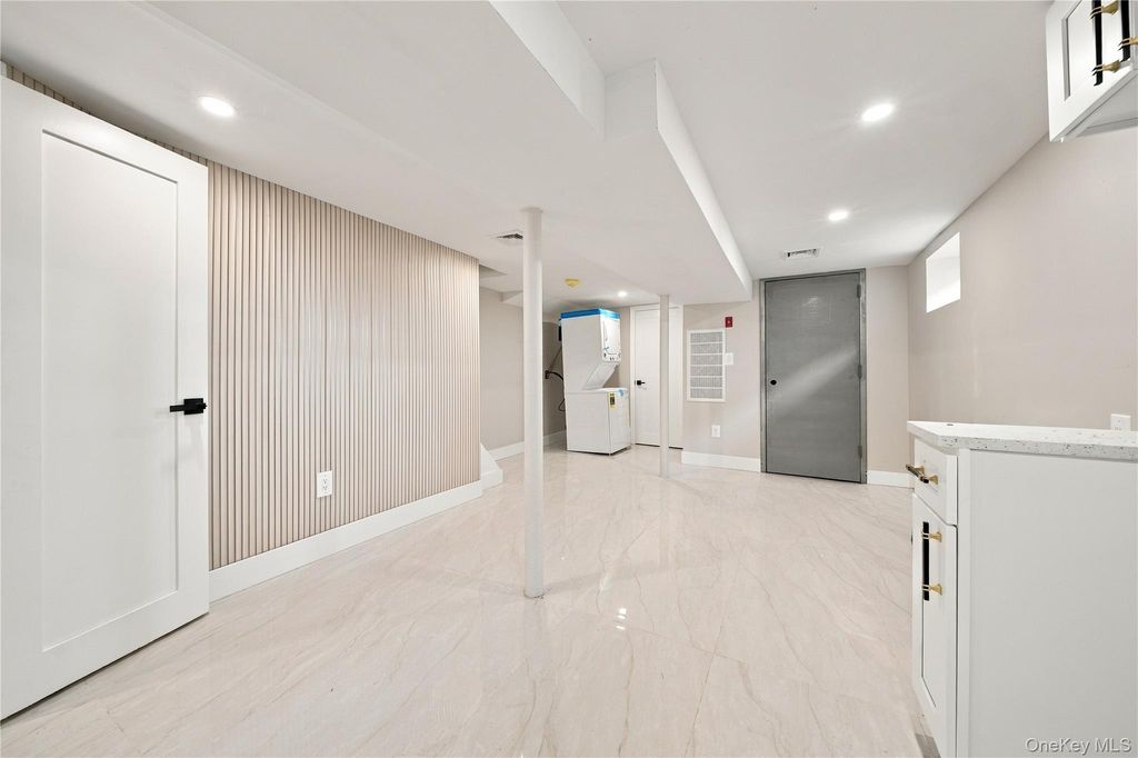 105-19 189th Street, Hollis, NY 11412 — photo 3