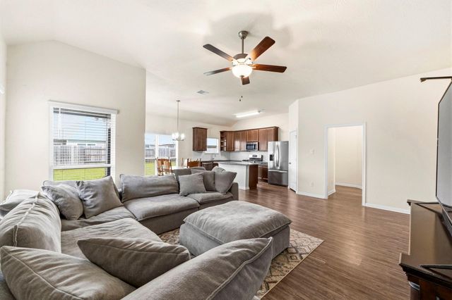1030 Bending Trail Drive, Tomball, TX 77375