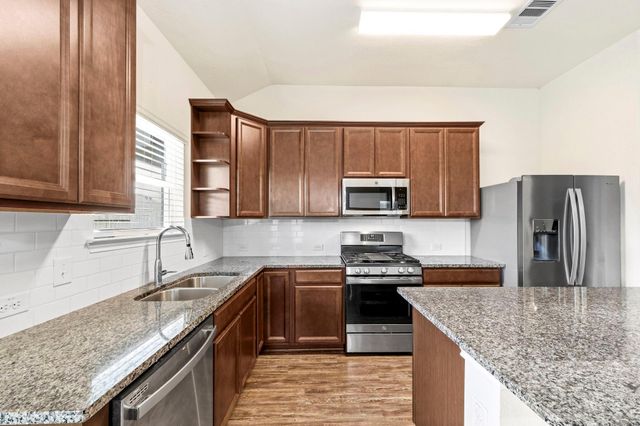 1030 Bending Trail Drive, Tomball, TX 77375