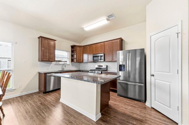 1030 Bending Trail Drive, Tomball, TX 77375