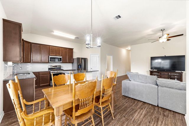 1030 Bending Trail Drive, Tomball, TX 77375