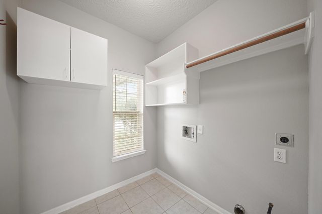 4903 Cedar Cove Drive, Baytown, TX 77521