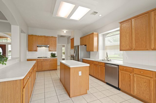 4903 Cedar Cove Drive, Baytown, TX 77521