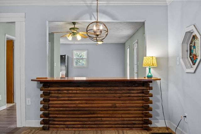 3316 Toms Creek Rd, Linden, TN 37096