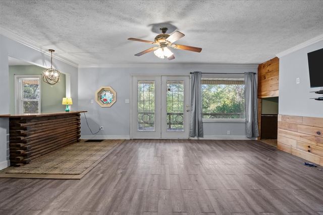 3316 Toms Creek Rd, Linden, TN 37096