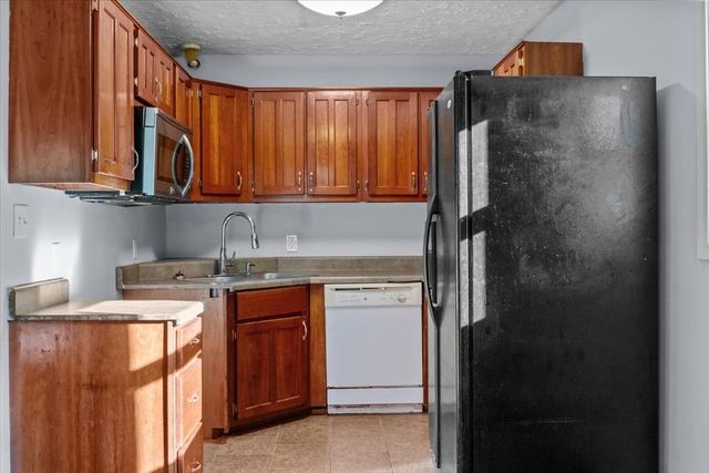 3316 Toms Creek Rd, Linden, TN 37096