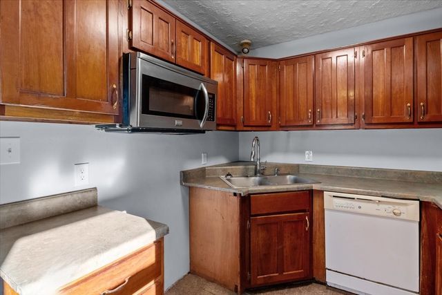 3316 Toms Creek Rd, Linden, TN 37096