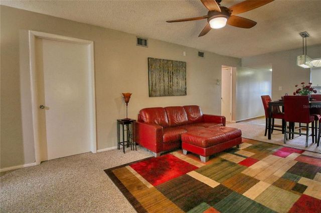 3658 LAKE BAYSHORE DRIVE 320, Bradenton, FL 34205