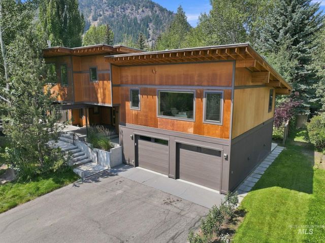 202 Broadway Blvd, Ketchum, ID 83340 property photo