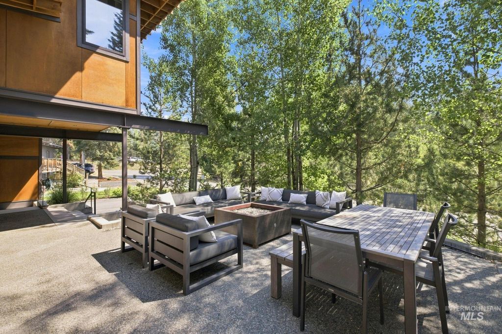 202 Broadway Blvd, Ketchum, ID 83340 photo 3